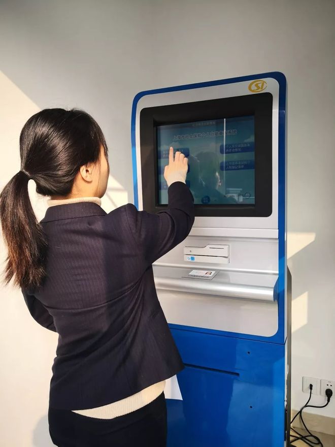 内江24小时套医保卡回收(24小时套医保卡回收什么意思)