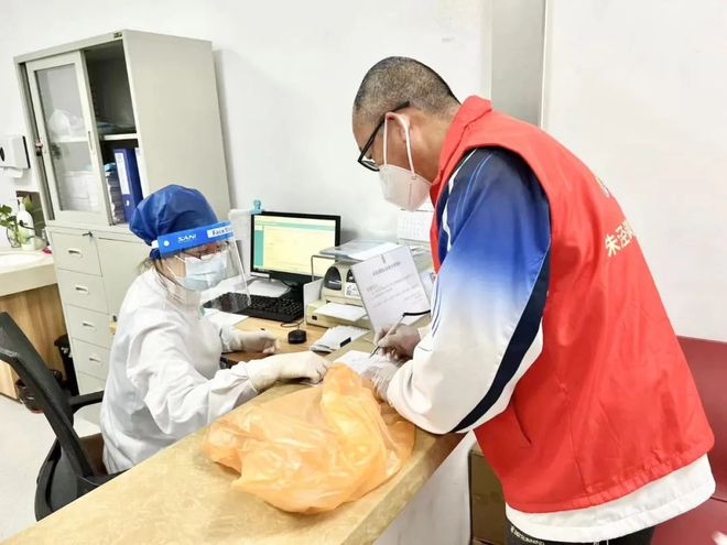 内江24小时高价回收医保(24小时高价回收医保医保套出)